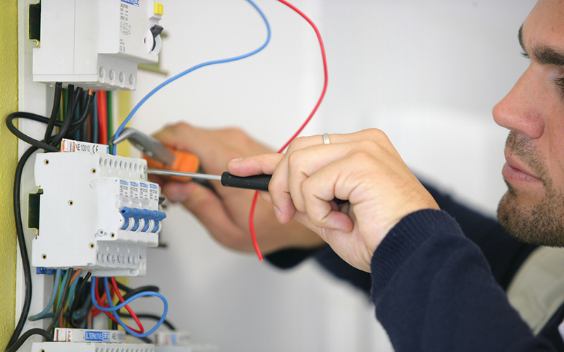 Expert Electrician in Melbourne